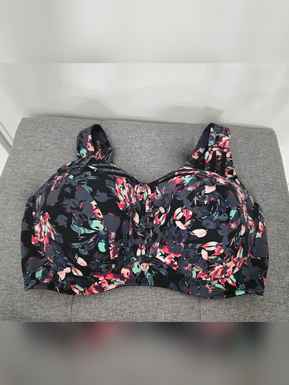 Livi Floral Sports Bra